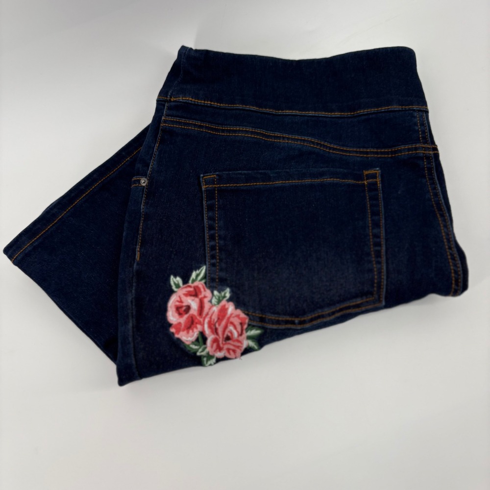 The Pioneer‎ Woman XL Dark Wash Floral Embroidered Pull On Bootcut Jeans